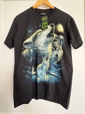 Rock Chang Glow In The Dark Wolf Moon Graphic T-Shirt - NWT - Men's Size Medium